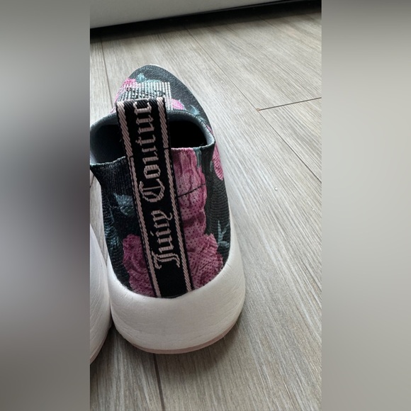 slip on - Picture 5 of 9